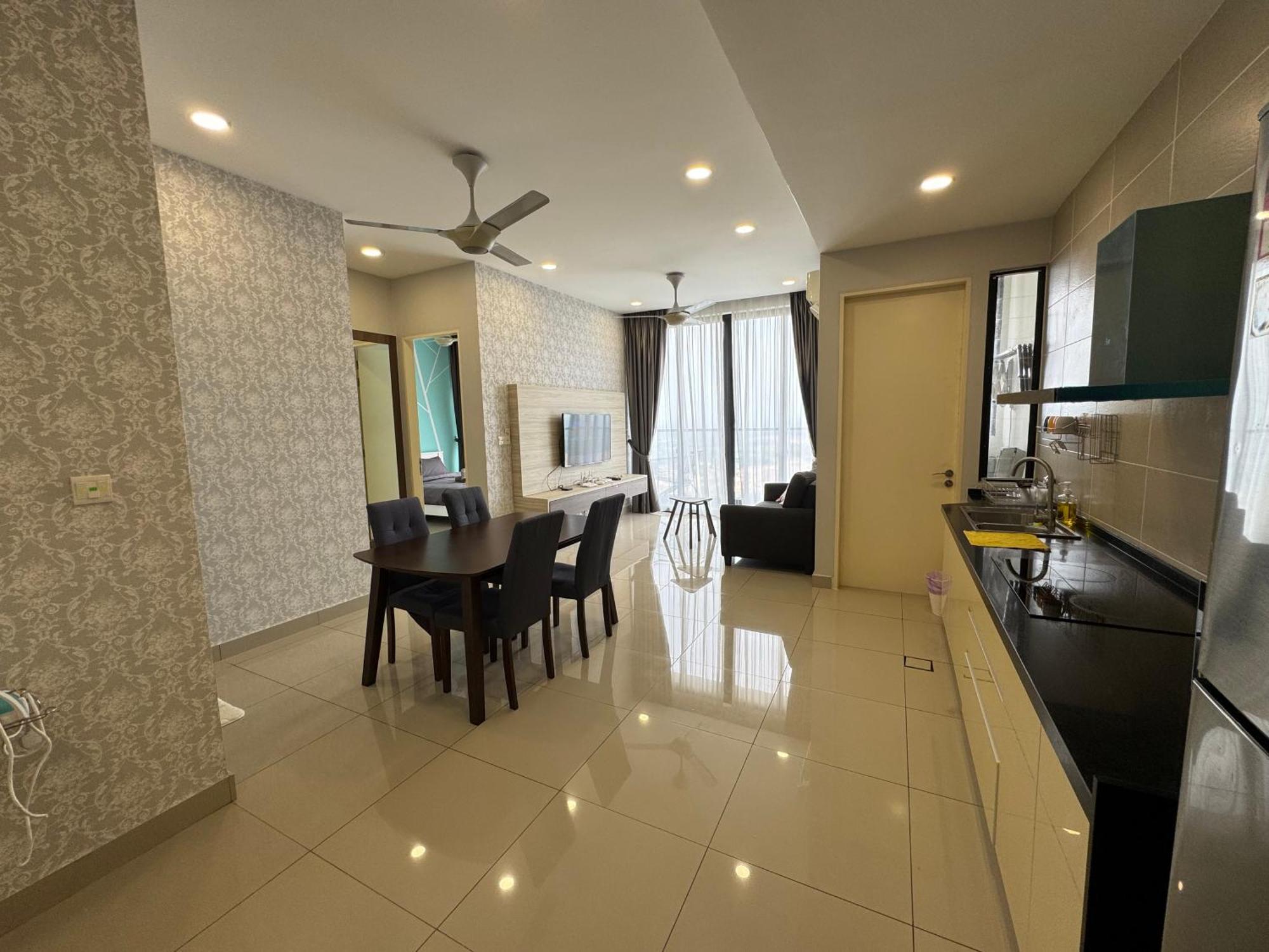 Walk To Legoland, D'pristine Medini Apartment